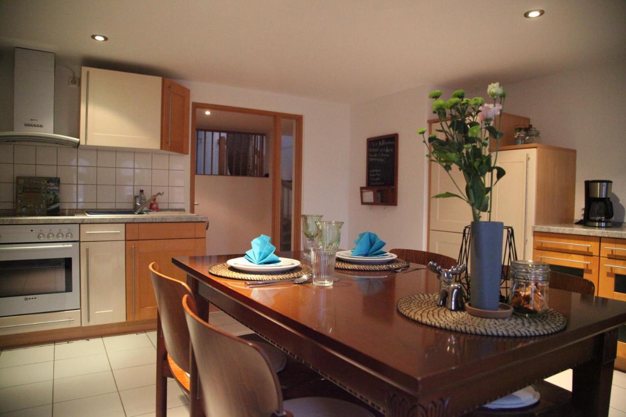 Wunderschoene Dachgeschoss - Maisonette Rostock Eksteriør bilde